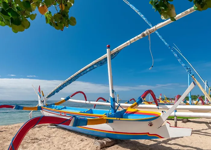 Tiny Homes, Sanur 4*